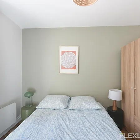 Charming 27m One-bedroom In 20 With Shared Terrace * Parigi